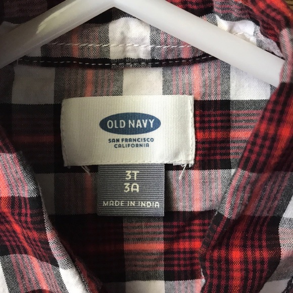 Long-sleeved Button-down Old Navy Shirt - Picture 3 of 3